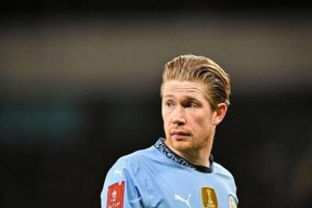  德布劳内遭遇二十连败，中国队教练面临压力！